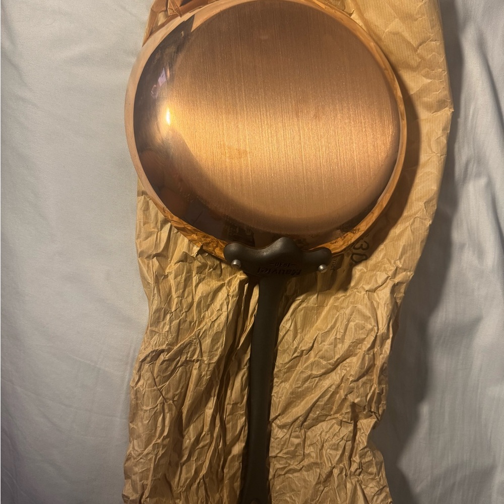 Mauviel 10 inch 250c 2.5mm thick of Copper Frying Pan with Black Handle